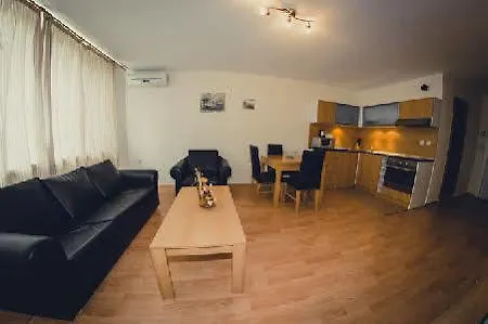 Apartman Imperial Club *