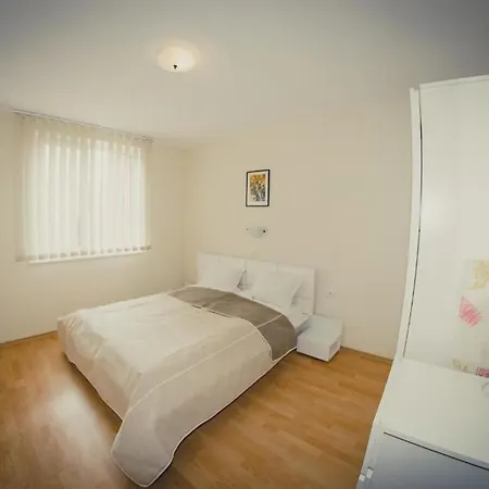Imperial Club Apartment *