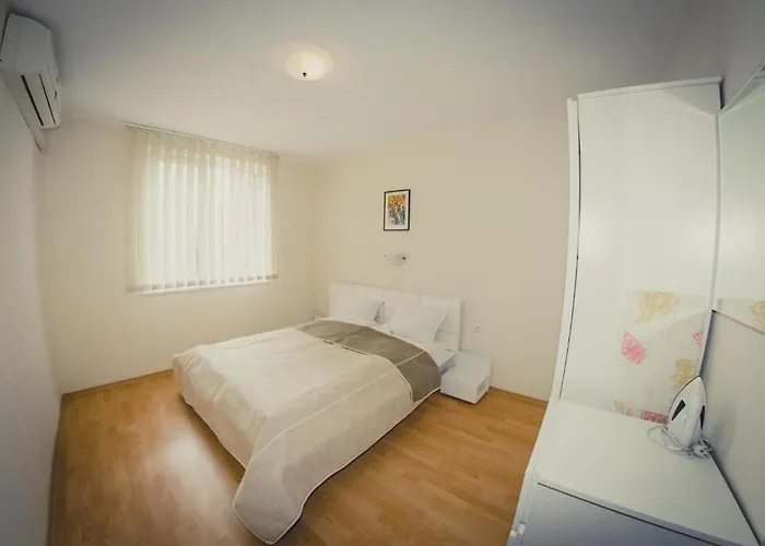 Imperial Club Apartment *